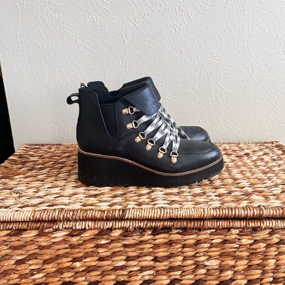 Cole Haan black slip on wedge boots ankle leather wedges 9 - Picture 8 of 8